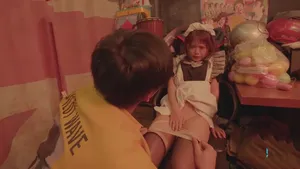 Nữ phạm nhân đĩ lửa ở cam lang thang khi vừa ra tù được ông chú tốt bụng giúp đỡ