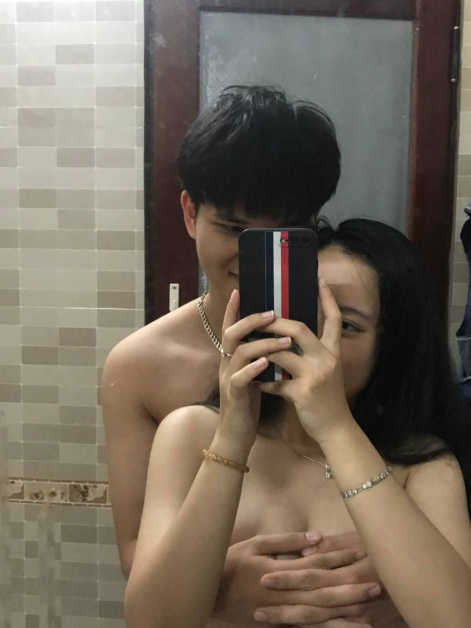 Uncensored Wife Phụ đề tiếng Trung Uncensored Wife - Xem trực tuyến DVDHD...